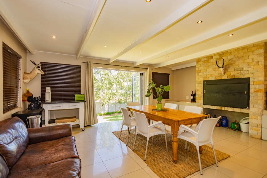 4 Bedroom Property for Sale in Panorama Western Cape